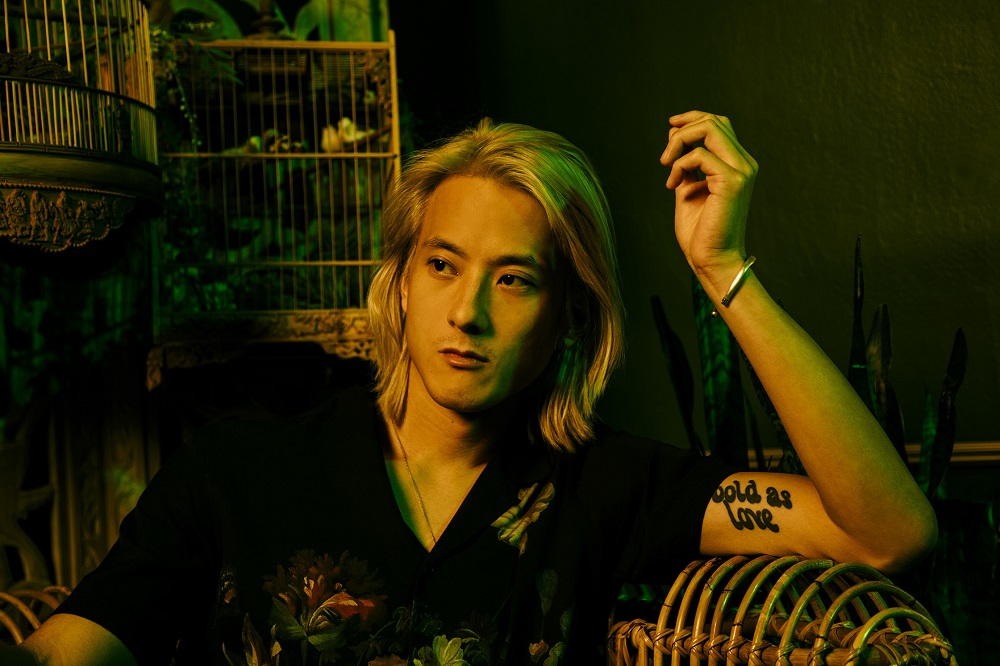 Elephante Unveils Hotly Anticipated Album, Heavy Glow, Marking 88rising Debut with Focus Single: “Down This Road” !