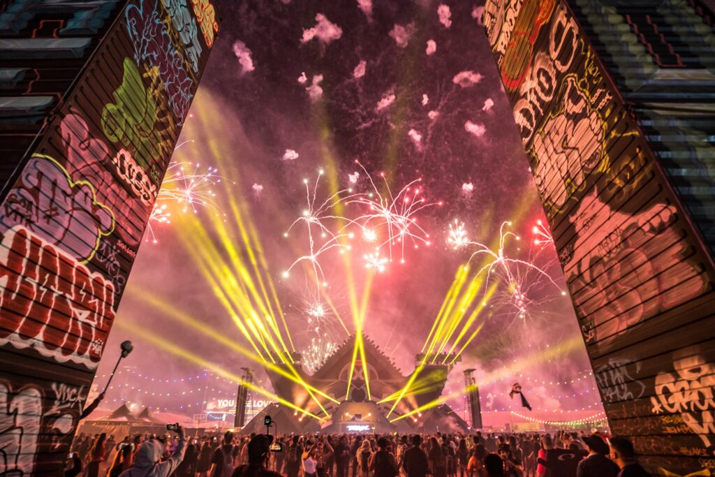 Insomniac Absolutely Delivers for 25th Edition of EDC [Event Review]