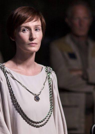 Mon Mothma  Female Star Wars characters