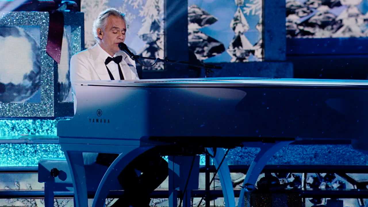 Andrea Bocelli Blind piano players