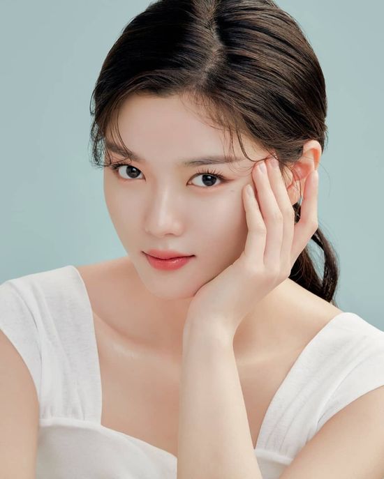 Kim Yoo-Jung