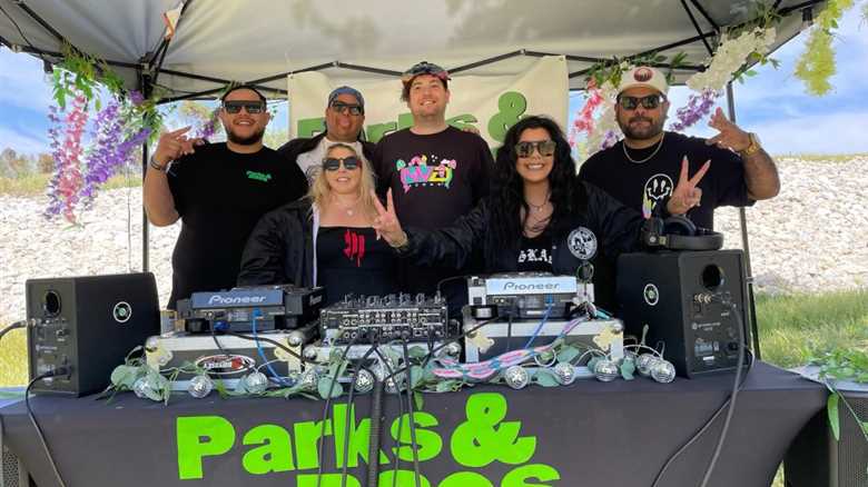 Parks & R3cs Presents SunDown Volume 4: A Mesmerizing Blend of Music & Nature!