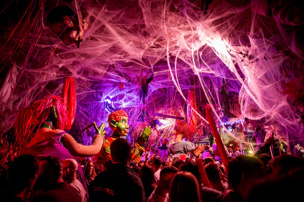 Elrow To Take Over Drumsheds In London For Horroween