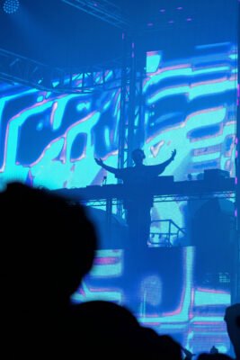 Wax Motif on the Record at The Shrine