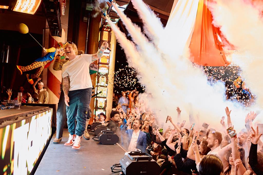 Ed Sheeran Performs with The Chainsmokers at Wynn Las Vegas XS Nightclub After Closing Out North America Tour