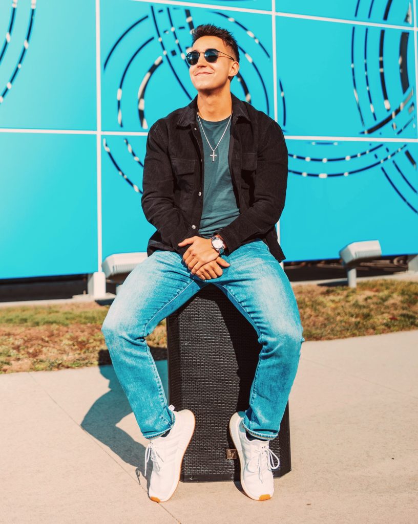 Jake Silva And Frankie Sims Join Forces For ‘Feels Right’