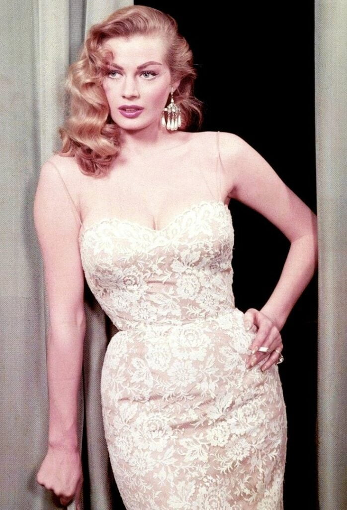 50s pin-up models: Anita Ekberg