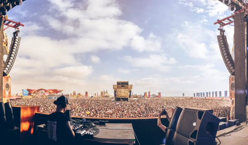 22 HOURS, 13 STAGES, 50,000 RAVERS: MONEGROS DESERT FESTIVAL UNVEILS MASSIVE 2025 LINEUP