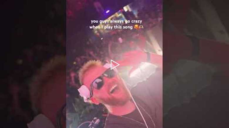 love me just a little always gets the best energy at my shows 😭❤️