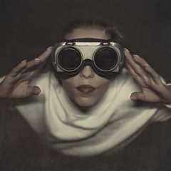 The Fashion Revolution Behind Steampunk Goggles: A Retro-Futurist Icon of Science, Technology, and Imagination