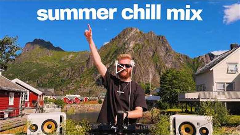playing my summer chill mix 2025 between mountains in norway 🏔️🇳🇴