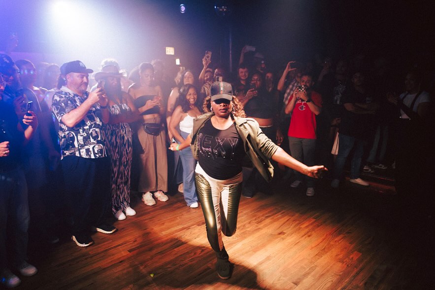 Dance floor in Chicago photo credit 5Mag