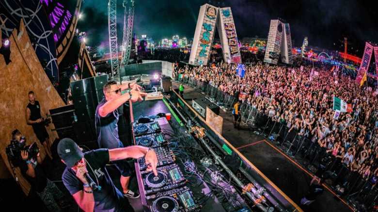 Helpful Tips for First-Time EDM Concert Goers