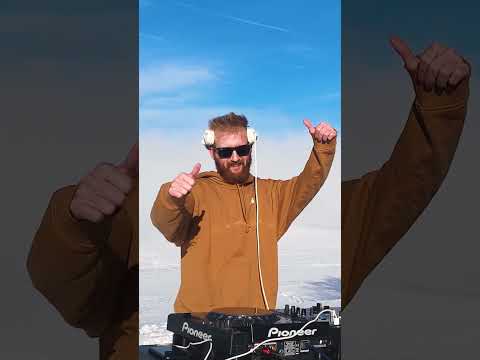 Luckily the sun came out!☀️❄️ Location suggestions for the next set?? 👀